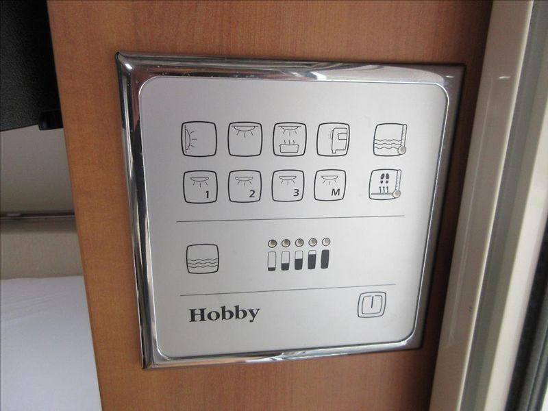 Hobby Ostatní 545 La Vita, mover, 6míst, Nov - fotka 26 z 30