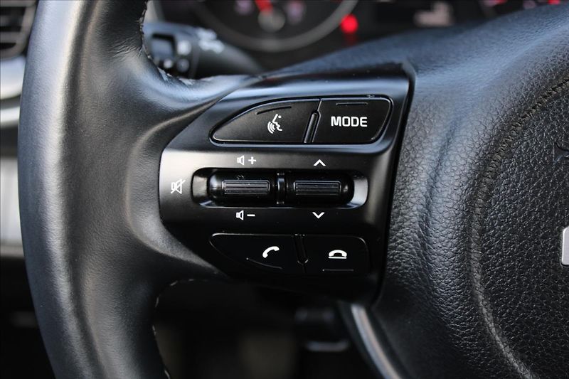 Kia Stonic 1,2 DPI  ČR,1.MAJITEL,EXCLUSIV - fotka 18 z 30