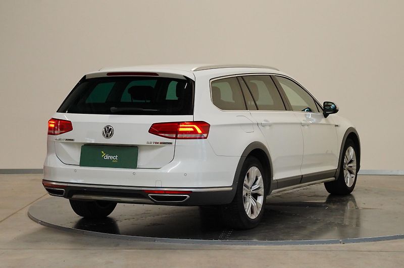 Volkswagen Passat - fotka 3 z 6
