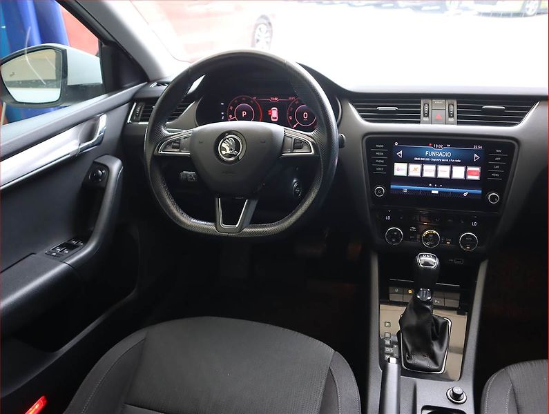 Škoda Octavia (2019) 2.0 TDI, Automat, Navi - fotka 7 z 23