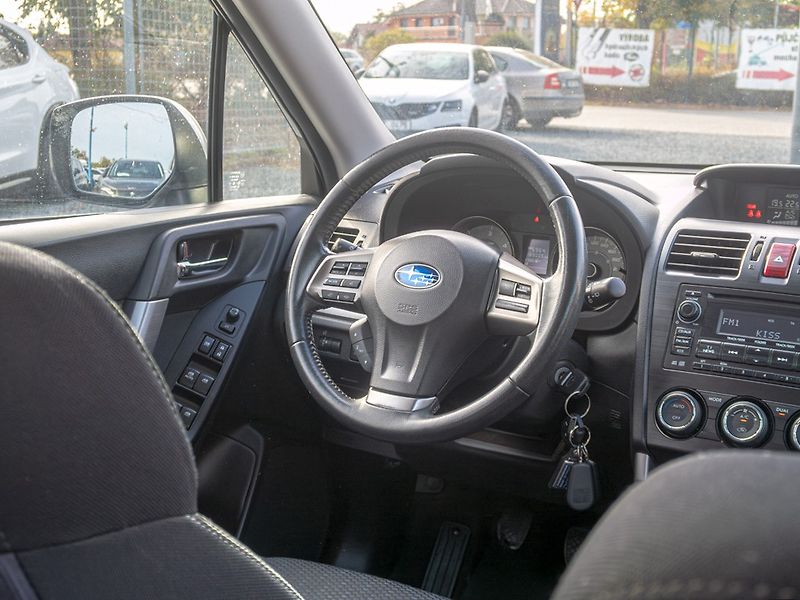 Subaru Forester (2013) 2.0D 108KW – ČR 23.12.2013 - fotka 13 z 48
