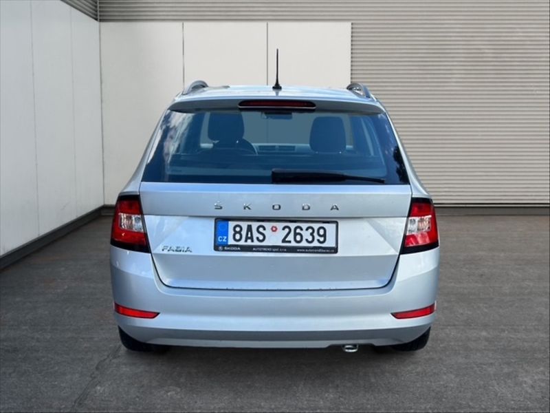 Škoda Fabia 1,0 TSI 70 Ambition - fotka 5 z 11