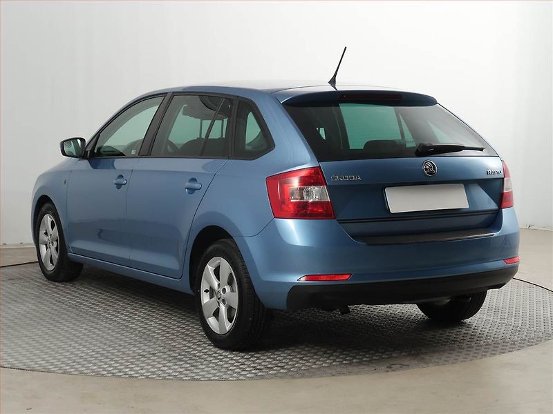 Škoda Rapid (2015) Spaceback 1.2 TSI - fotka 4 z 16
