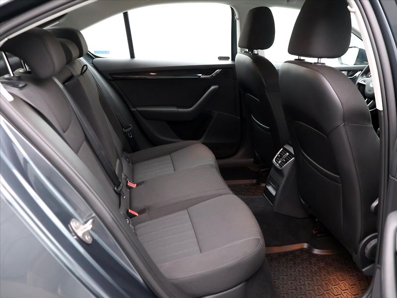Škoda Octavia 1,4 TSI 110kW Style Tažné CZ - fotka 12 z 28