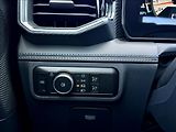 Ford Mustang 5,0 V8 328kW GT California AUT - náhled 38