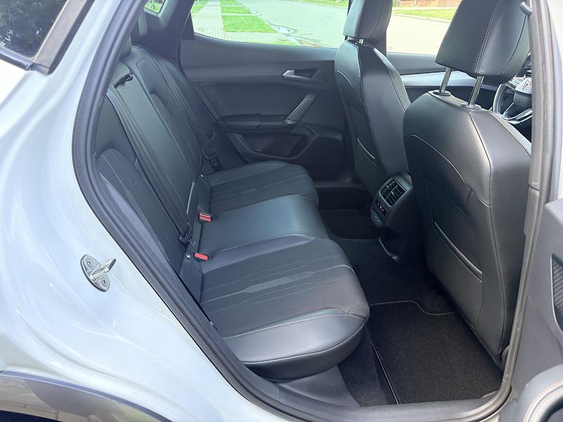 Cupra Formentor 1.4TSI E-HYBRID LED REZERVACE - fotka 57 z 60