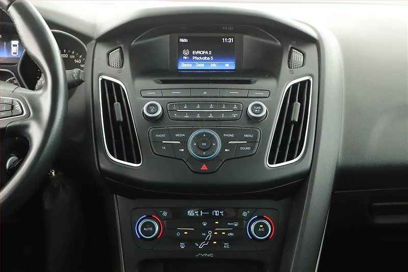 Ford Focus (2016) 1.5 TDCi, Serv.kniha, Tempomat - fotka 10 z 12