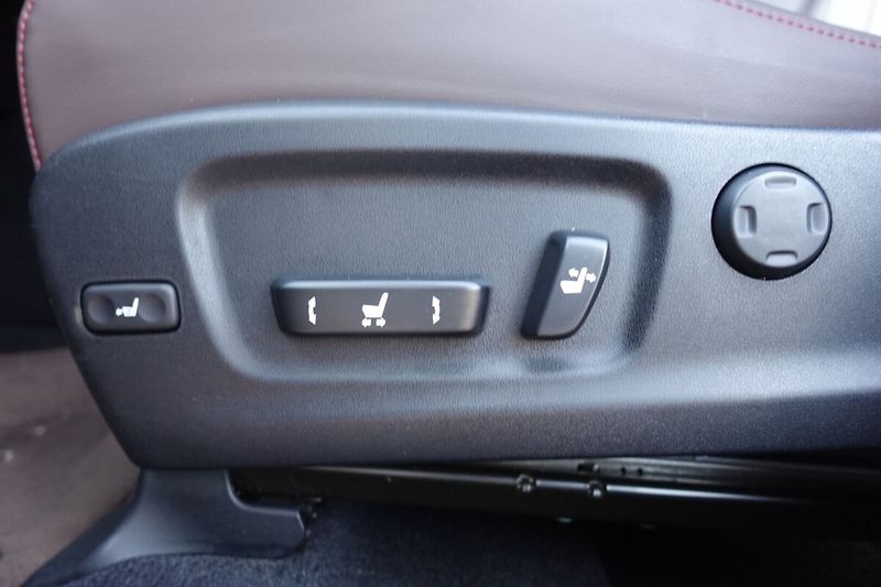 Lexus RX 450h RX450H Luxury - fotka 12 z 43
