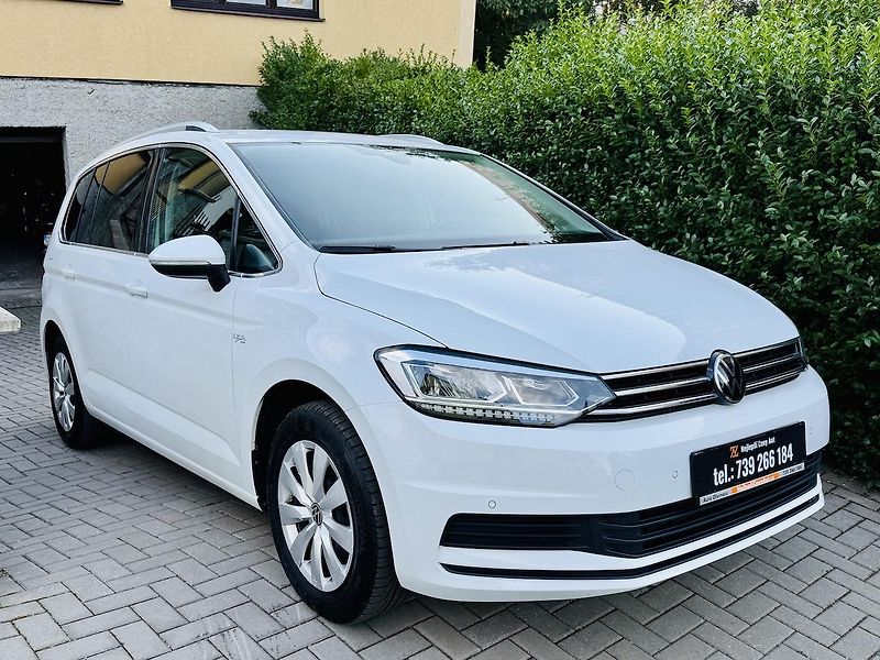 Volkswagen Touran (2023) 1.5TSi 110kW Koup.ČR,LED,TAŽNÉ - fotka 3 z 20