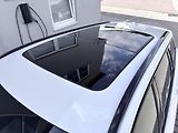 Volvo V60 B4 FWD // PLUS DARK + kola - náhled 15
