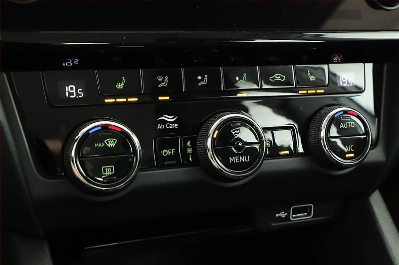 Škoda Octavia (2019) 1.5 TSI G-TEC, Automat - fotka 16 z 19