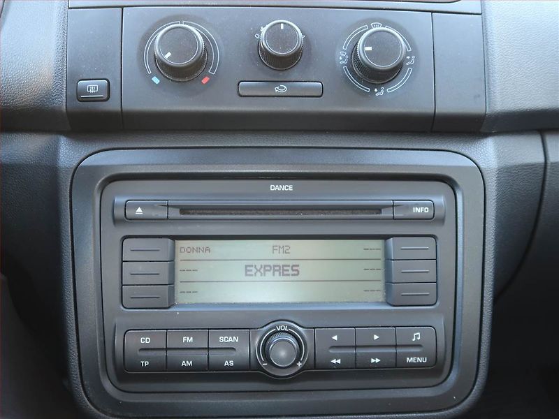 Škoda Roomster (2009) 1.4 TDI, nová STK, Tažné - fotka 12 z 14