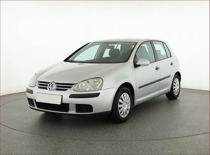Volkswagen Golf (2005) Comfortline 1.4 16V, nová STK - fotka 2 z 10