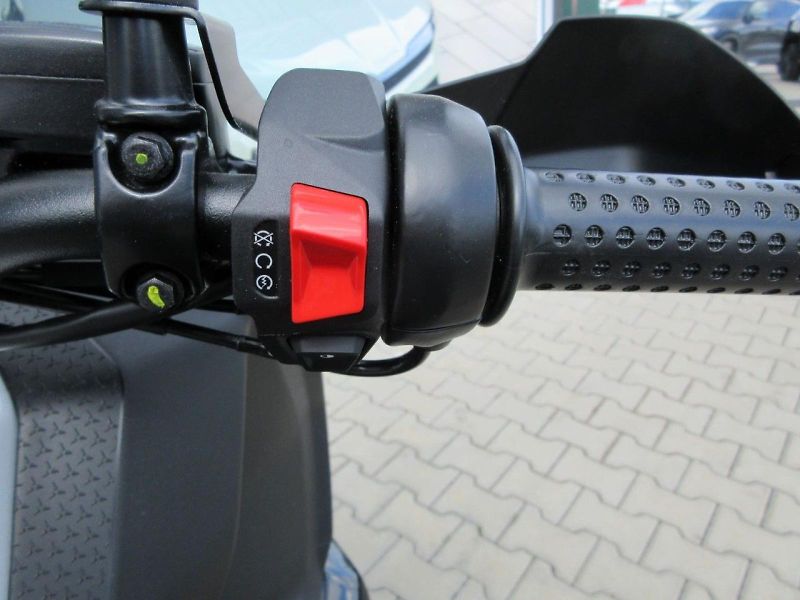 Aprilia (2026) SR GT 400 - fotka 13 z 13
