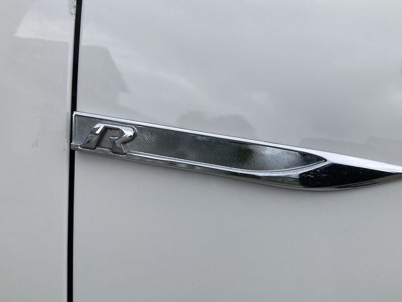 Volkswagen Tiguan (2013) 2.0TDI R-line - fotka 30 z 37