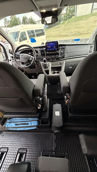 Ford Tourneo Custom (2020) TITANIUM L2 2.0 96kW, odpočet, - fotka 18 z 38