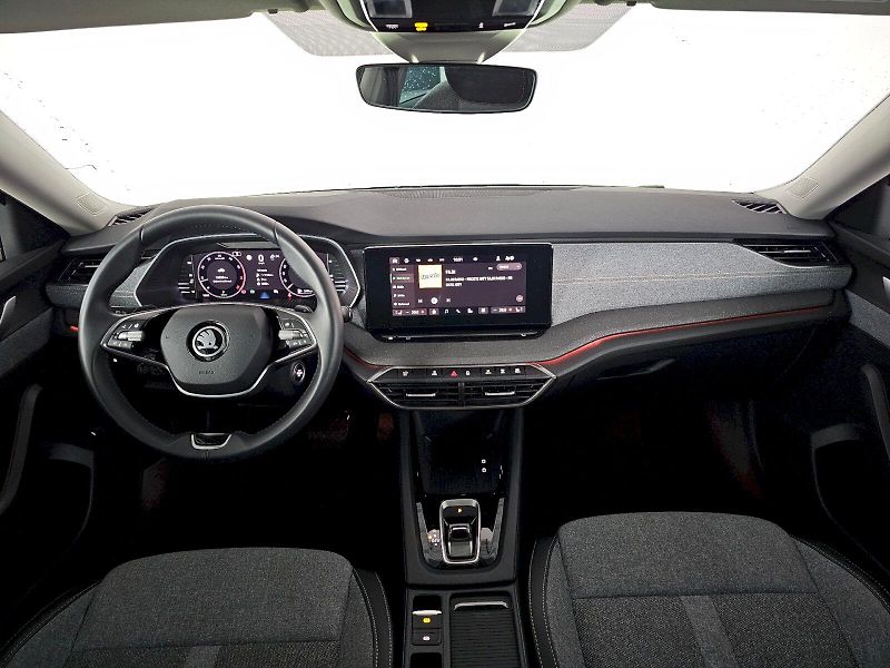 Škoda Octavia (2024) COMBI 1.5TSI 85KW TOP SELECTIO - fotka 8 z 30
