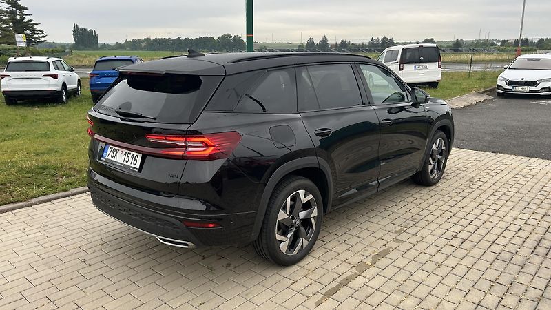 Škoda Kodiaq 2.0 TDI 142kW 4x4 Sportline  - fotka 5 z 16