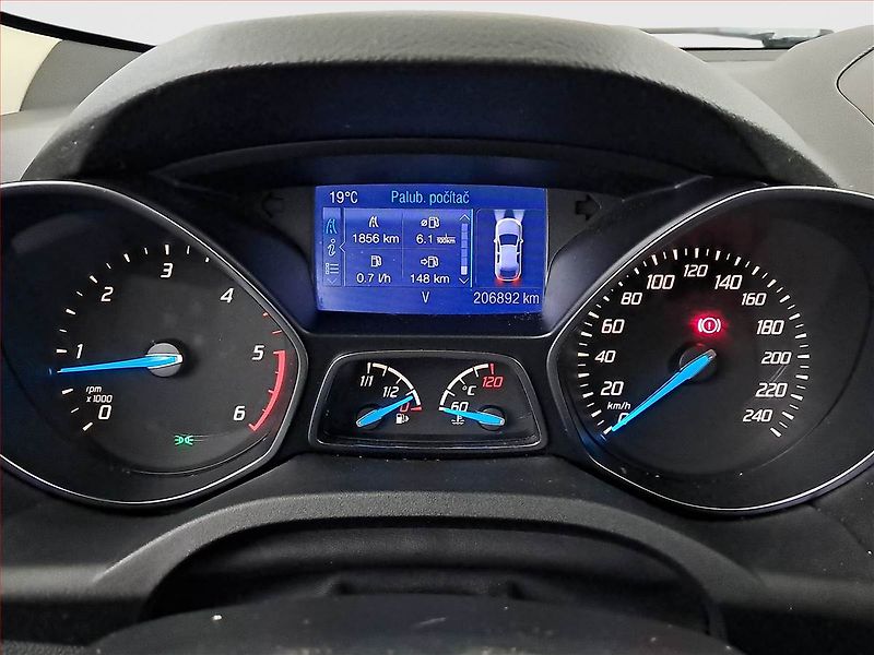 Ford Kuga (2013) 2.0 TDCi, Tempomat - fotka 11 z 18