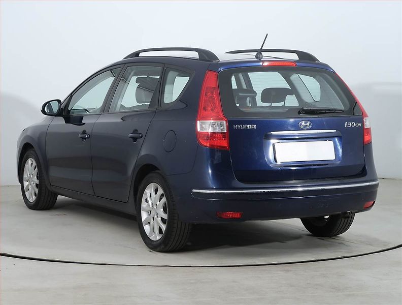 Hyundai i30 (2009) 1.6 CVVT, levný provoz - fotka 4 z 18