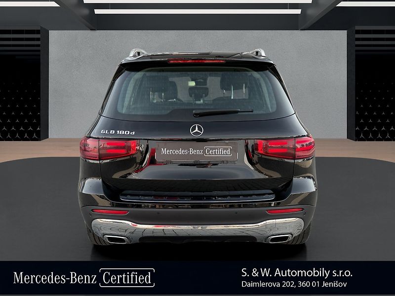Mercedes-Benz GLB 180d - fotka 6 z 32