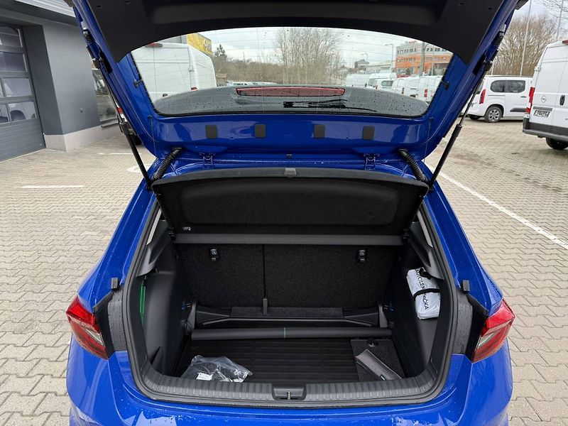 Škoda Fabia Selection 1,0MPI 59kW MT5/P187 - fotka 20 z 24
