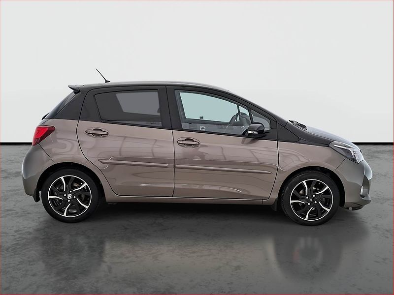 Toyota Yaris (2016) 1.33 Dual VVT-i, ČR,1.maj - fotka 6 z 19