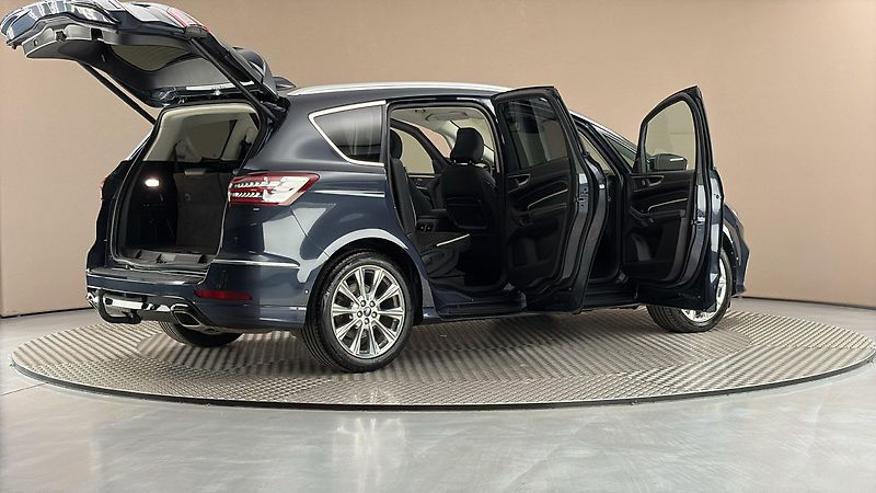 Ford S-MAX 2.5 Duratec Hybrid AUT Vignale - fotka 6 z 29