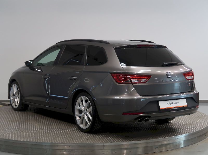 Seat Leon (2015) ST 2.0TDI 135KW FR NAVI PANORA - fotka 7 z 37