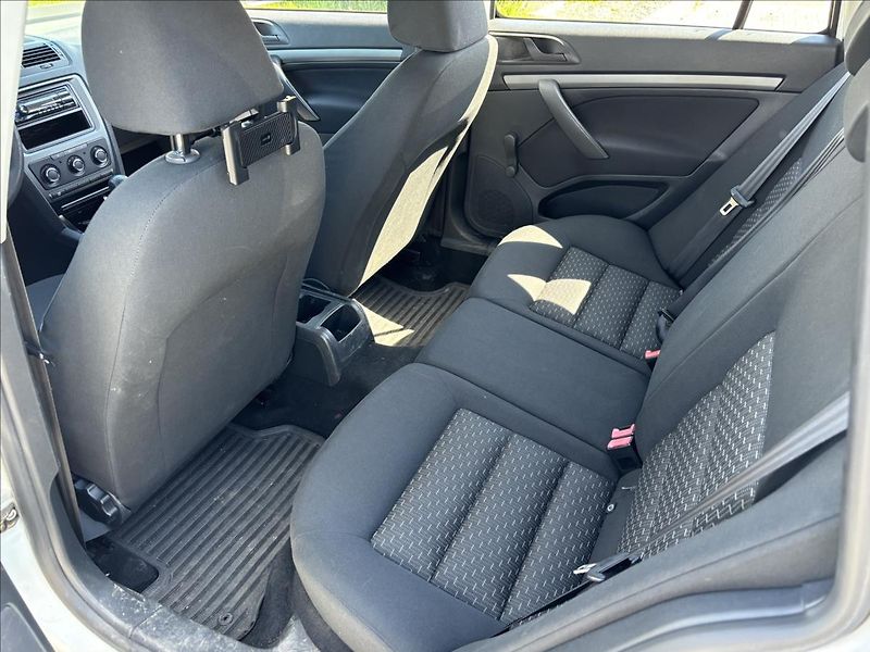 Škoda Octavia 1,2 TSI  Active - fotka 13 z 16