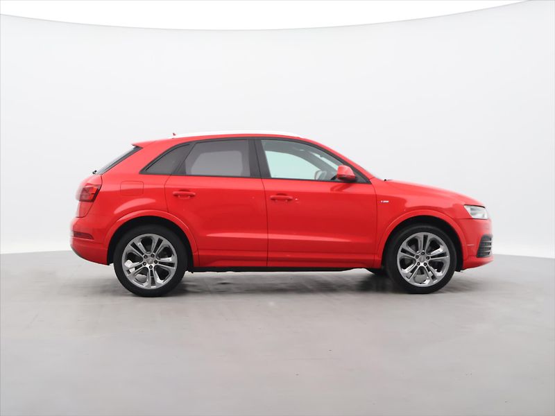 Audi Q3 2,0 TDI 88kW S tronic Basic - fotka 8 z 30