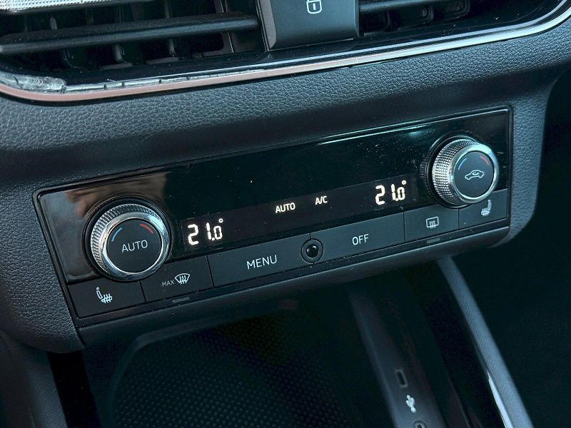 Škoda Kamiq (2020) 1.5 TSI 110 kW Style Plus - fotka 13 z 23