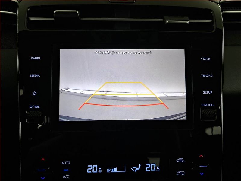 Hyundai Tucson (2021) 1.6 T-GDI - fotka 18 z 20