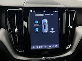 Volvo XC60 B4 AWD R-DESIGN AUT CZ - náhled 35
