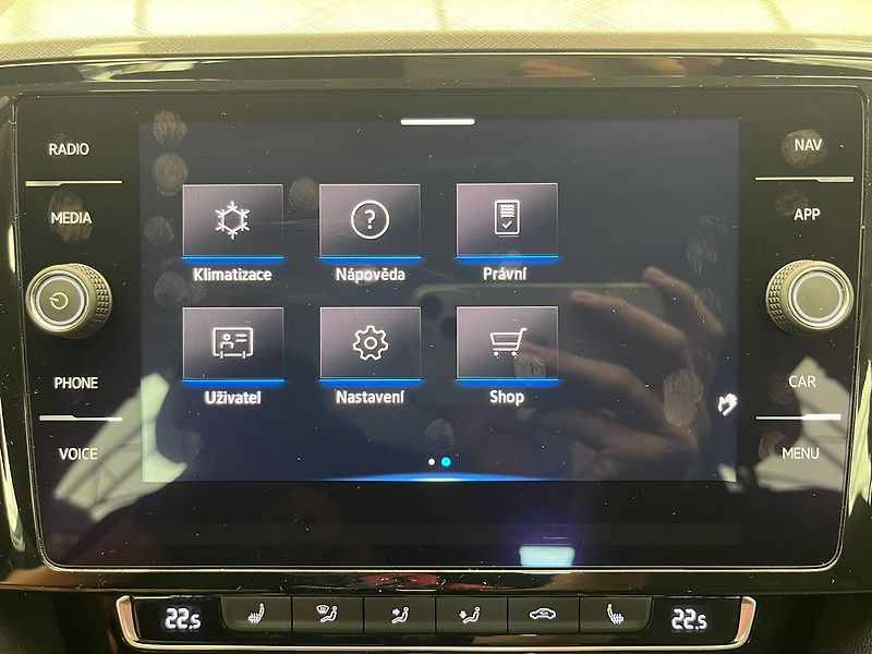 Volkswagen Passat 2.0 TDi LED SVĚTLA, rezervace - fotka 20 z 96