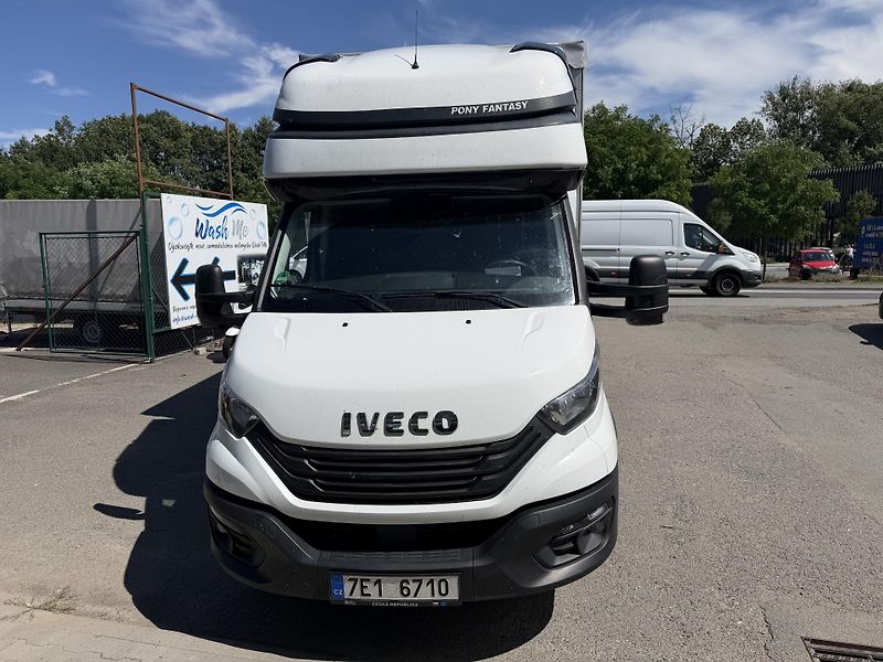 Iveco Daily (2023) 50C do 3,5t 2x spaní - fotka 2 z 13