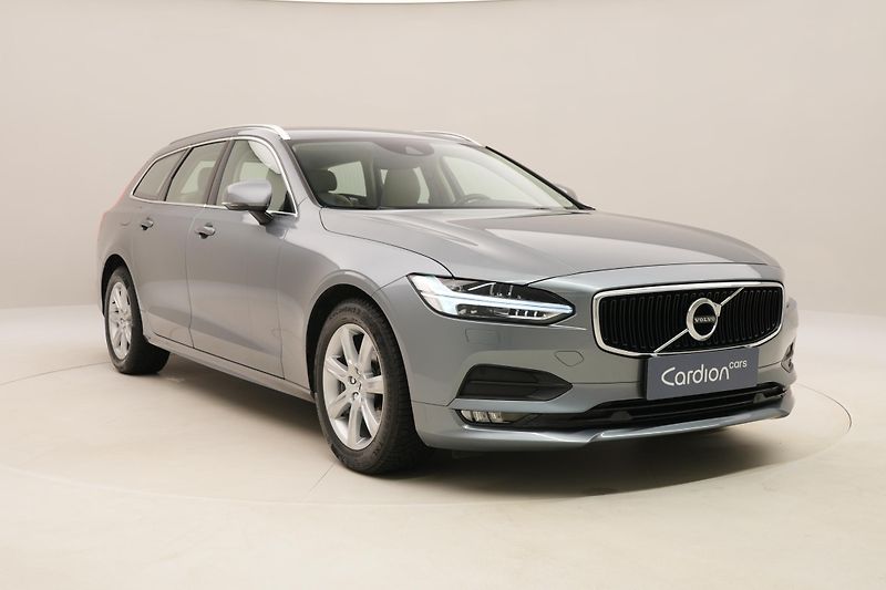 Volvo V90 D4 MOMENTUM AUT - fotka 13 z 48