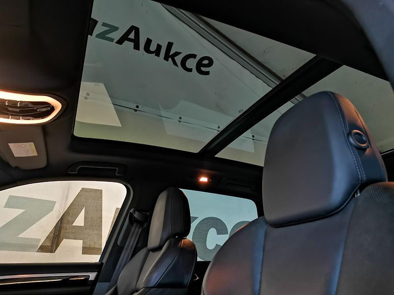 Porsche Cayenne (2015) S LED PANO BT 1MAJITEL SERVIS  - fotka 20 z 24