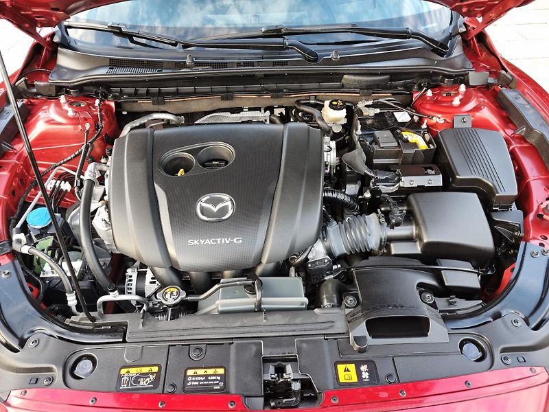 Mazda 6 (2019) 2.5 SPORTS LINE,VENTILACE,HEAD - fotka 39 z 45