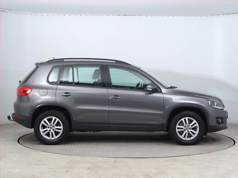 Volkswagen Tiguan (2016) Comfortline 2.0 TDI, ČR,1.maj - fotka 6 z 15
