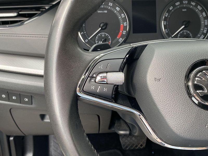Škoda Octavia (2022) Combi 2.0 TDI DSG Ambition - fotka 14 z 33