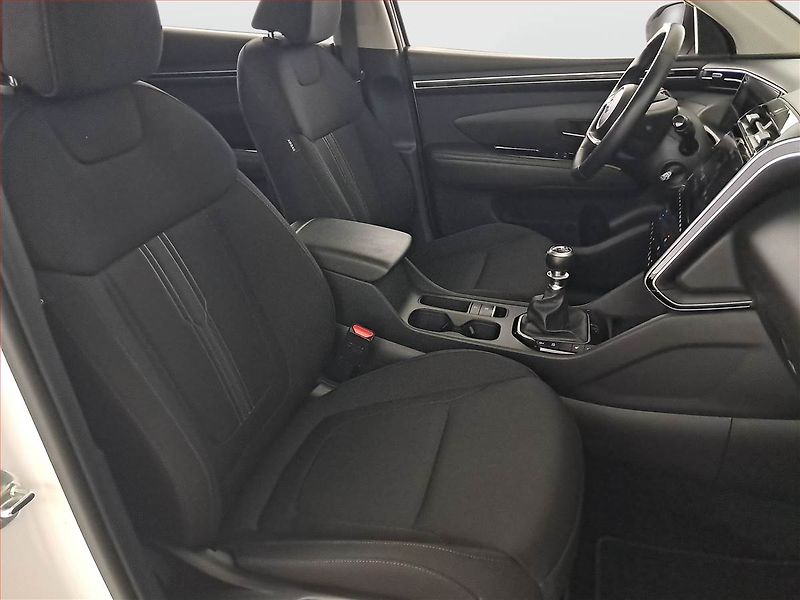 Hyundai Tucson (2021) Smart 1.6 T-GDI - fotka 9 z 20