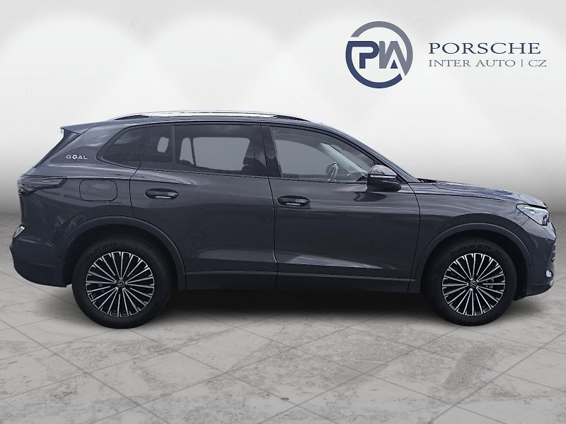 Volkswagen Tiguan 2.0TDI 7DSG  PEOPLE - fotka 25 z 26
