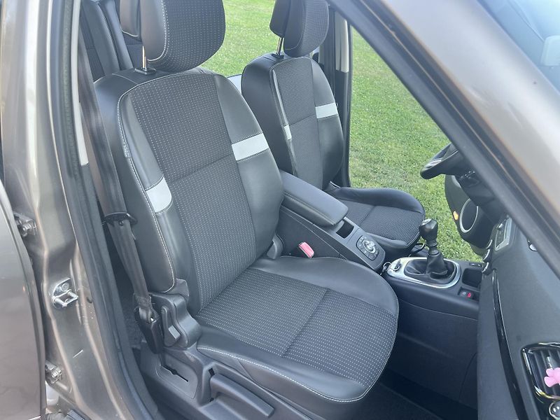 Renault Scénic 1.2TCE 85KW,KůŽE,NAVI,2xKOLA - fotka 23 z 44