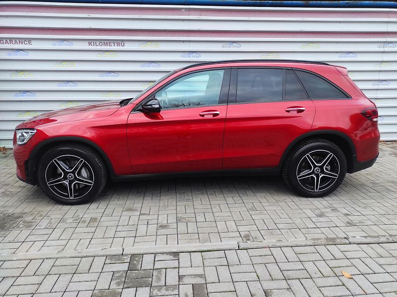 Mercedes-Benz GLC 220D  4matic - fotka 2 z 50