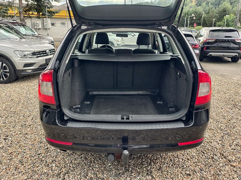 Škoda Octavia KOMBI 1.6 TDi 77kW VÝHŘEVY PDC - fotka 10 z 18