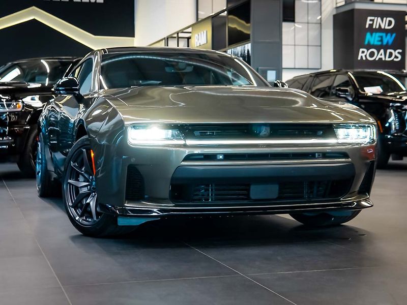 Dodge Charger (2026) 3.0 Scat Pack 4D AWD 550HP - fotka 36 z 36
