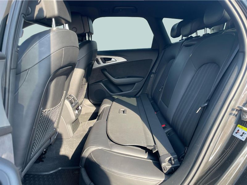 Audi A6 Avant 3.0 TDI Quattro Stronic - fotka 12 z 28