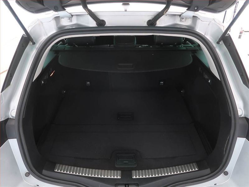 Renault Mégane (2017) Intens 1.5 dCi, ČR,1.maj - fotka 12 z 12