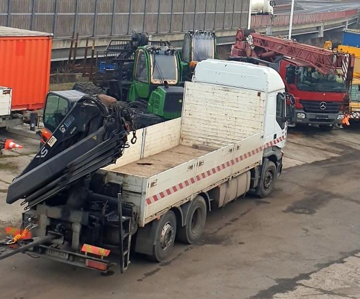 Iveco Stralis (2007) 6x2 Eur5 valník 6.5m+ HR 12m - fotka 3 z 13